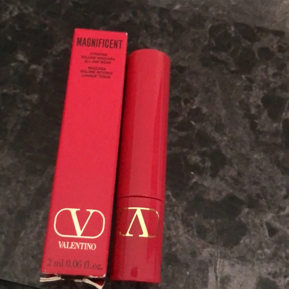 Valentino beauty set - Picture 11 of 14